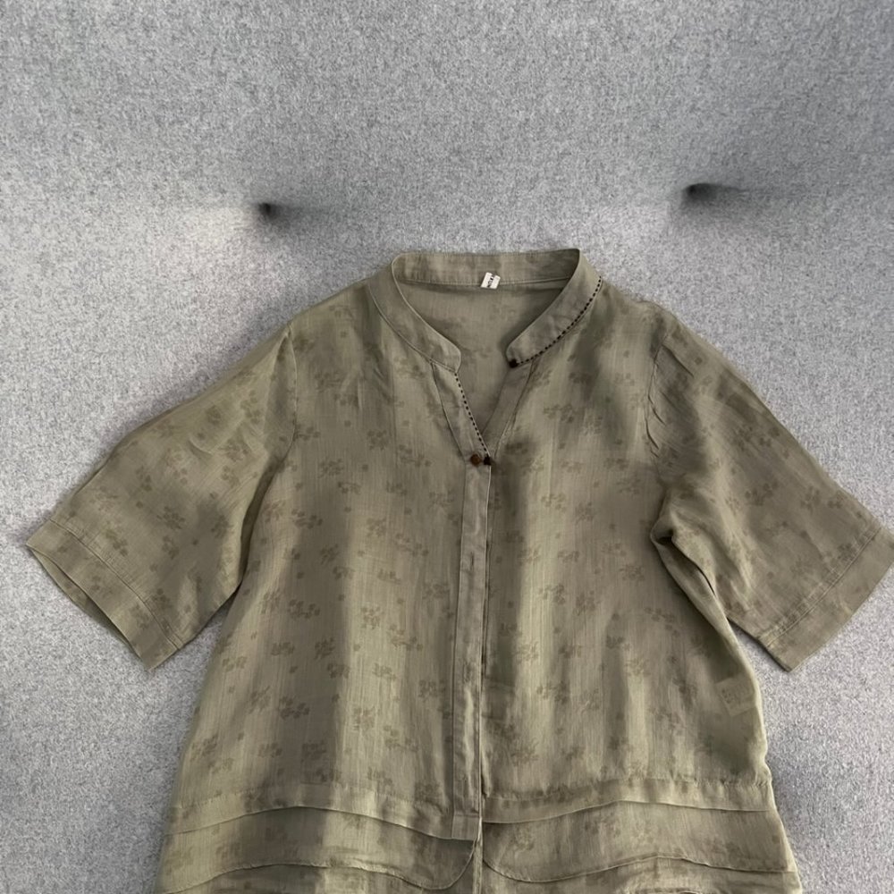 Woman top